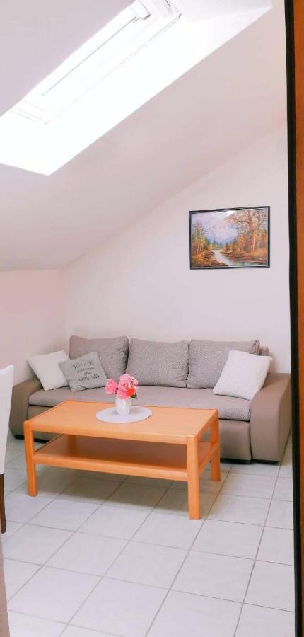 Apartments Nevistic Tribalj  Ngoại thất bức ảnh