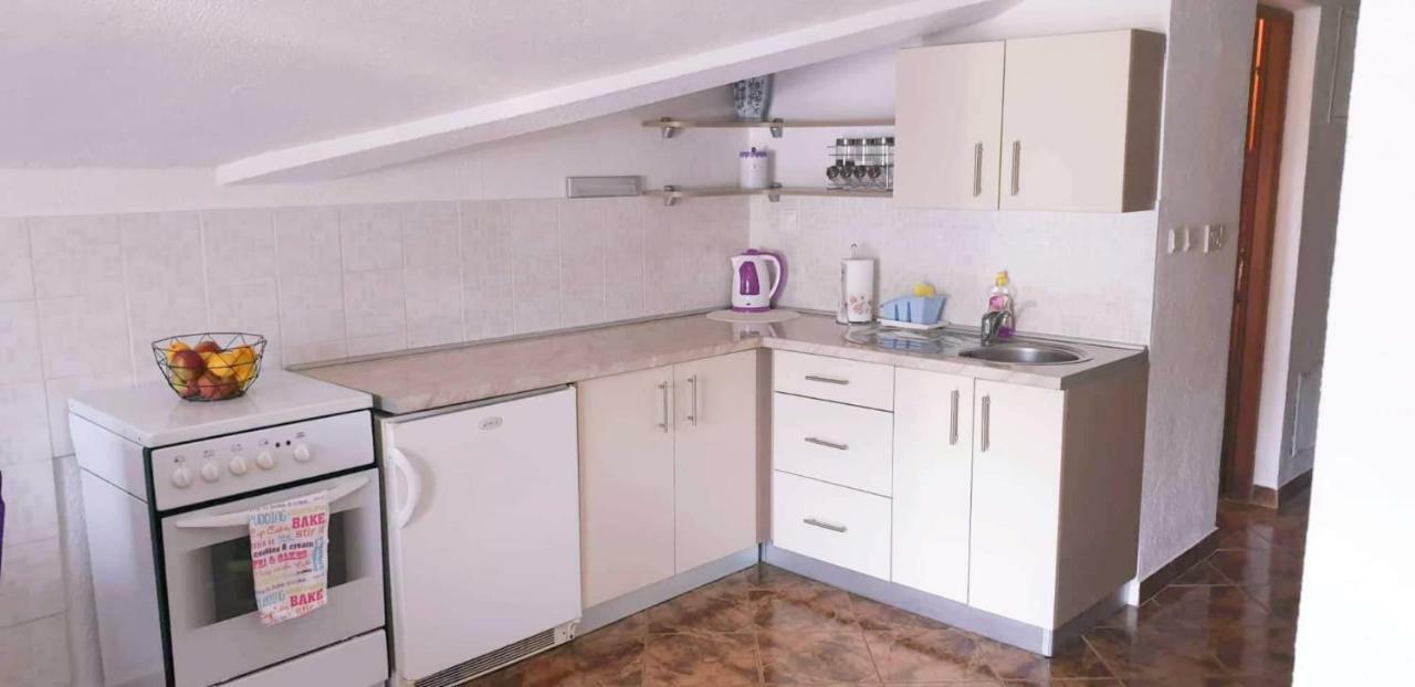 Apartments Nevistic Tribalj  Ngoại thất bức ảnh